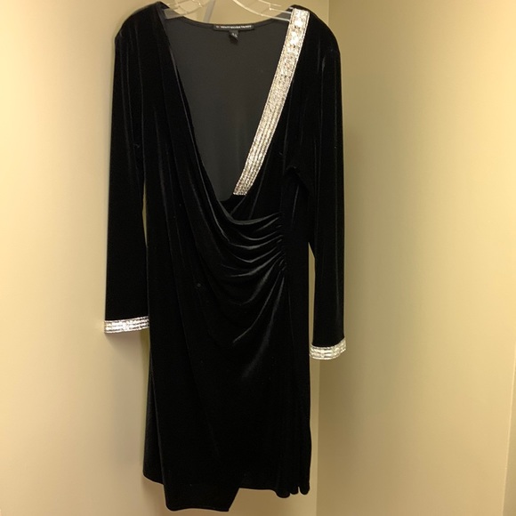 Ellen Tracy black velvet stretchy with sparkly accents - Picture 1 of 10